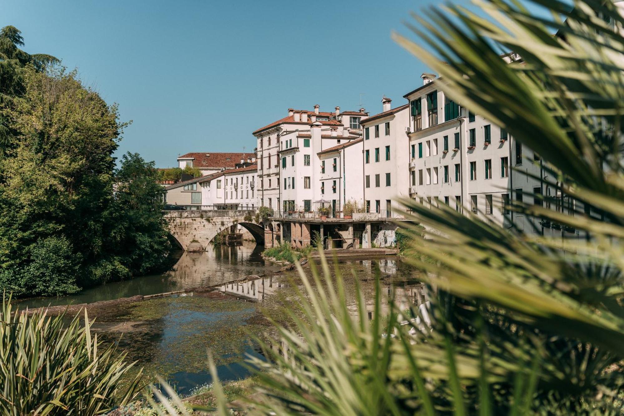 Palladio Apartment - Vista Fiume, In Centro Con Garage Vicenza Bagian luar foto